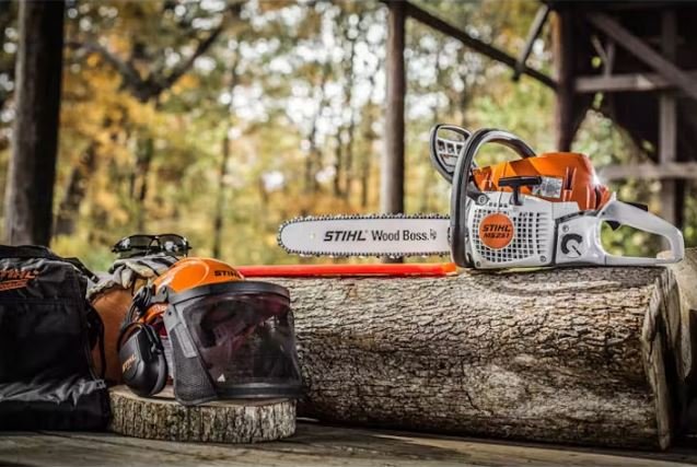 STIHL MS 251 WOOD BOSS Fuel-Efficient Chainsaw