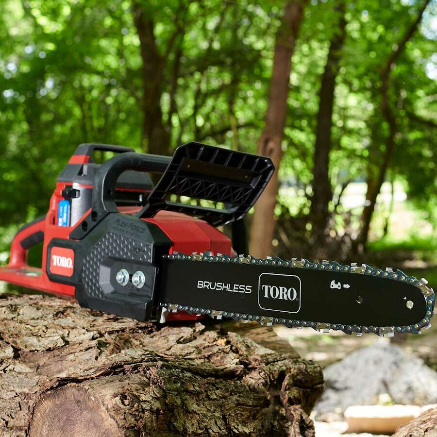 60V MAX* 16 in. (40.64 cm) Brushless Chainsaw with 2.0Ah battery