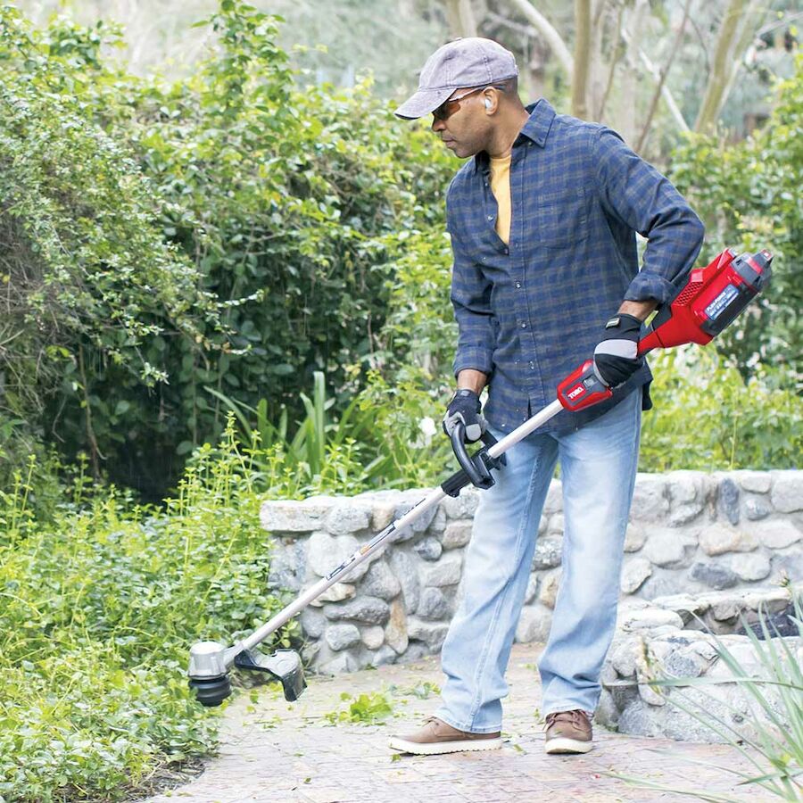 60V MAX* 14 in. (35.5 cm) / 16 in. (40.6 cm) Brushless String Trimmer with 2.5Ah Battery