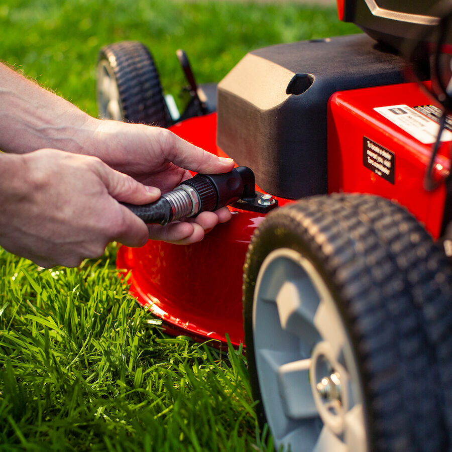 60V MAX* 30 in. (76 cm) eTimeMaster™ Personal Pace Auto-Drive™ Lawn Mower w/ 10Ah + 5Ah + 2.5Ah Batteries