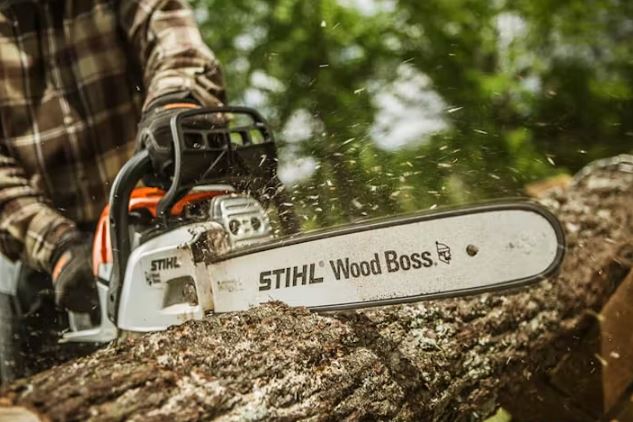 STIHL MS 251 WOOD BOSS Fuel-Efficient Chainsaw