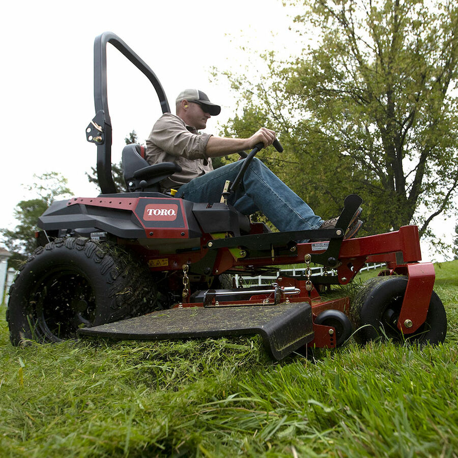 60 in. (152 cm) TITAN® MAX Zero Turn Mower